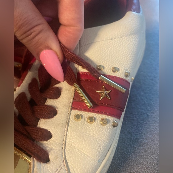 Micheal Kors size 8 sneakers - Picture 3 of 9